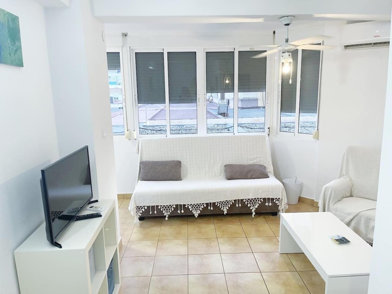 Apartamento Centrico Plazamar 4 Piscina Torre Del Mar Esterno foto